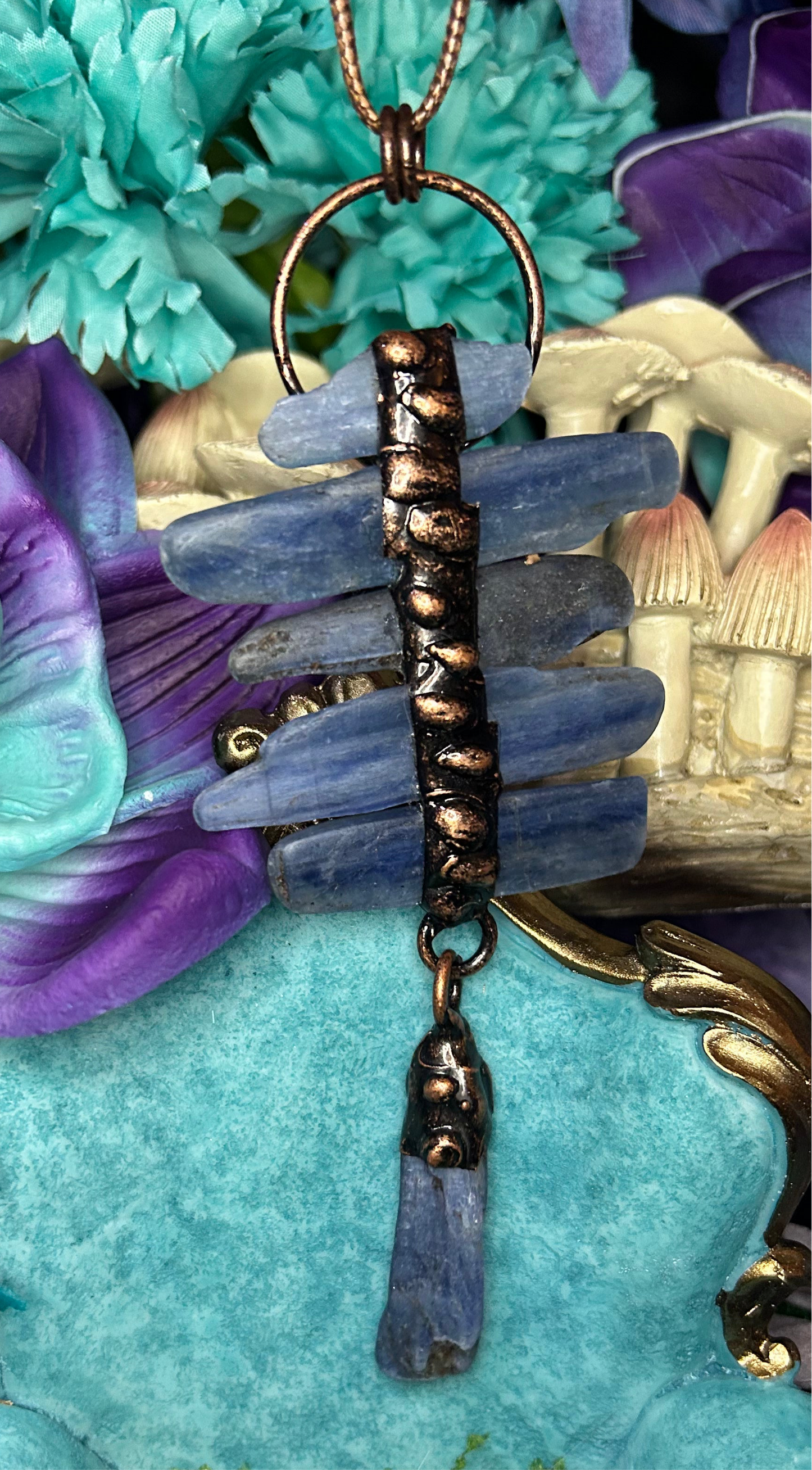 Kyanite Pendant KN02