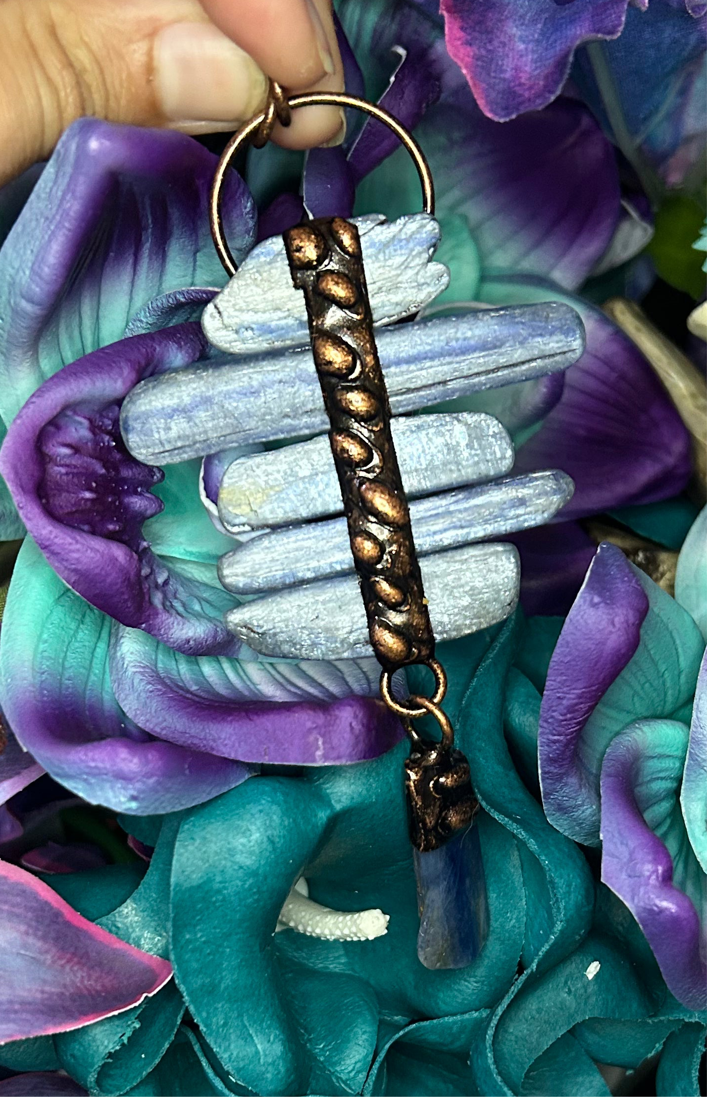 Kyanite Pendant KN01