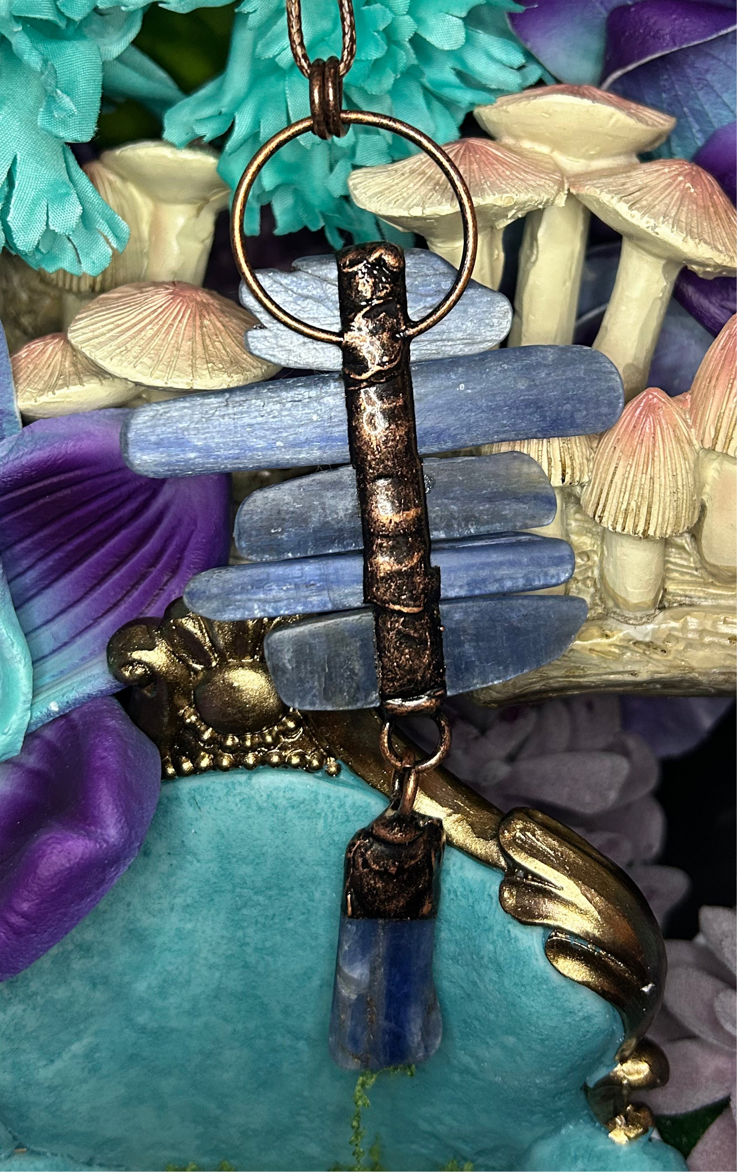 Kyanite Pendant KN01