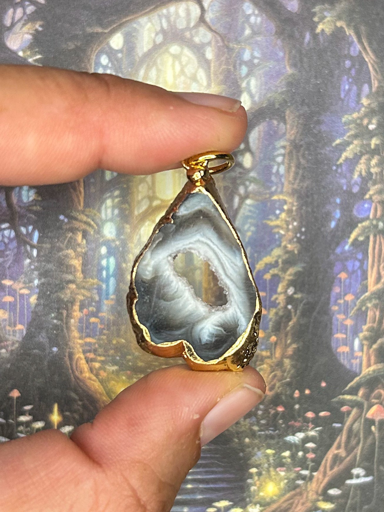 Agate Geode Pendant AG48