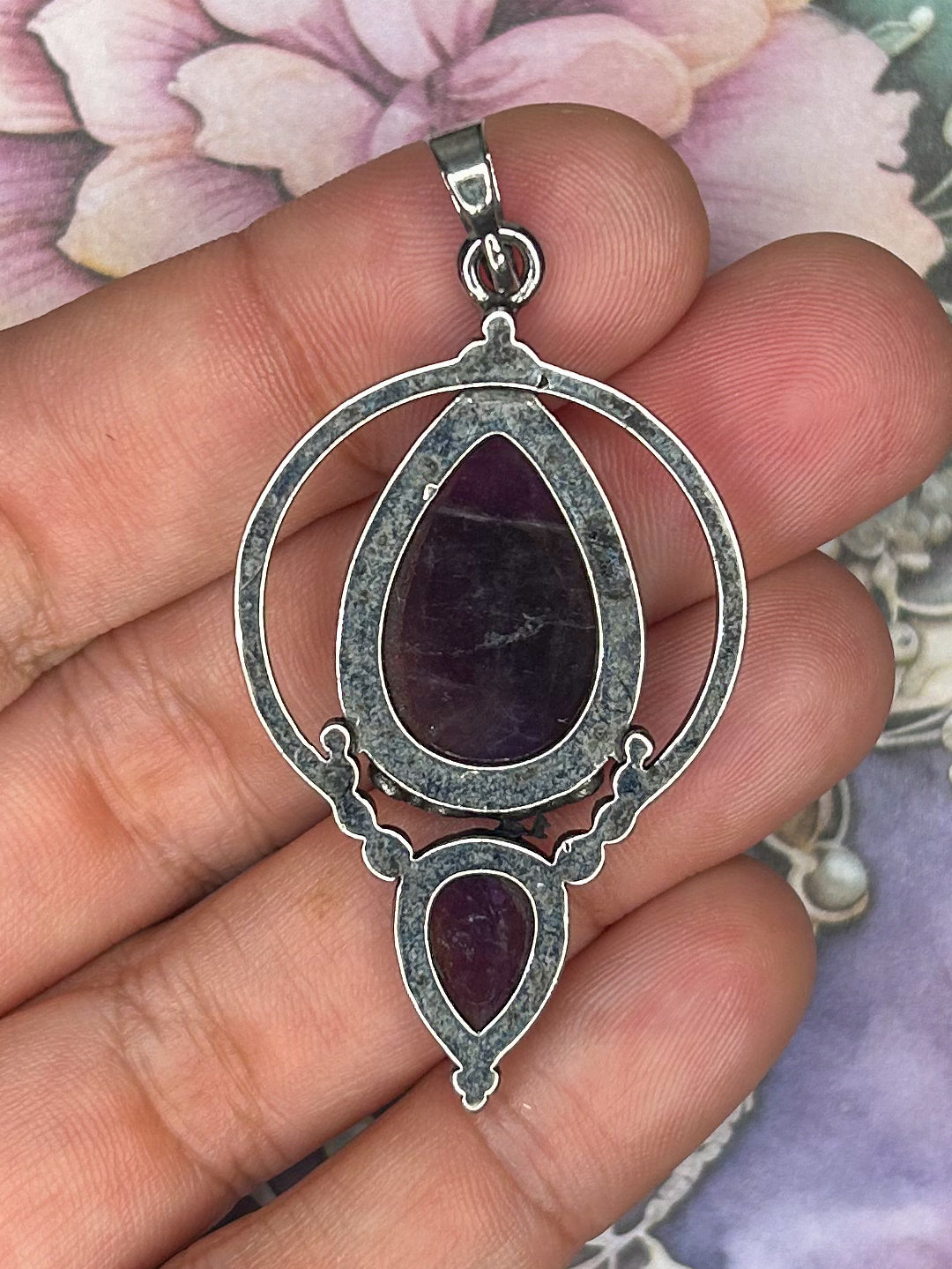 Amethyst Pendant AM106