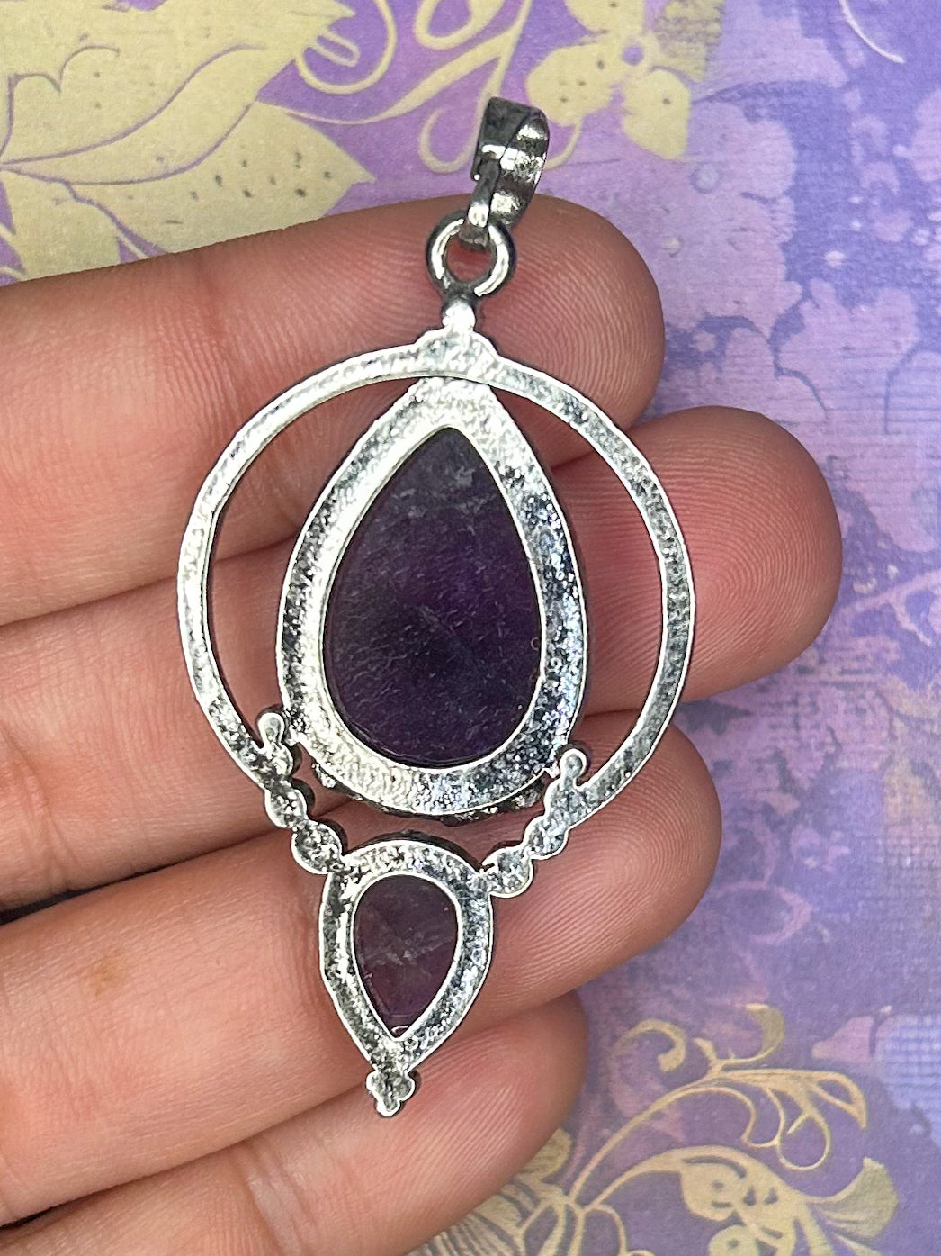Amethyst Pendant AM105