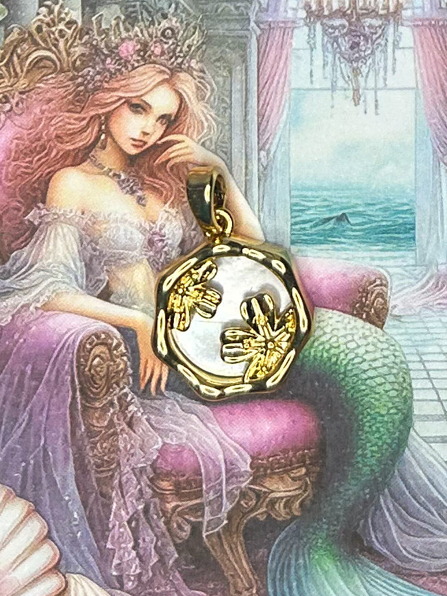 Shell Charm Pendant 1SH04