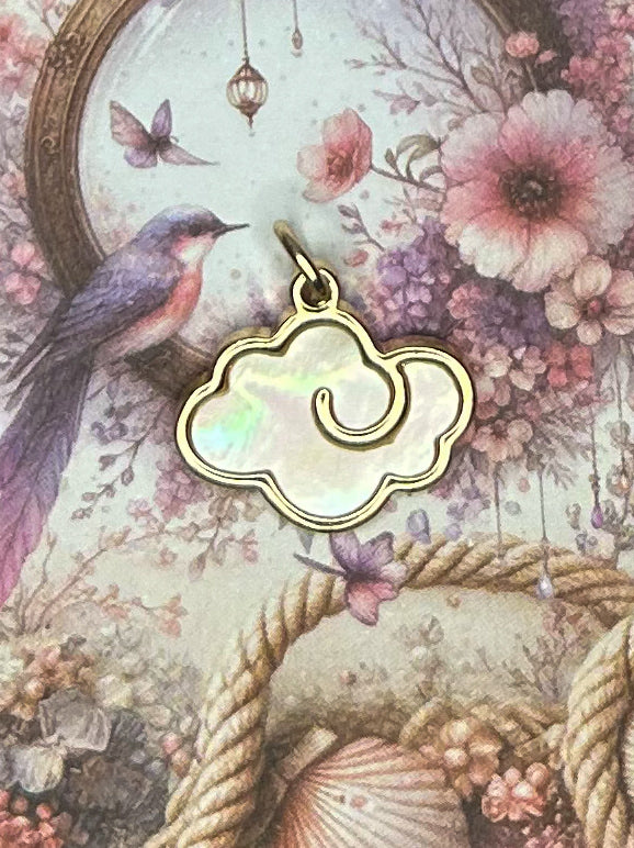 Shell Charm Pendant 1SH16