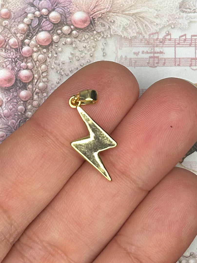 Shell Charm Pendant 1SH11