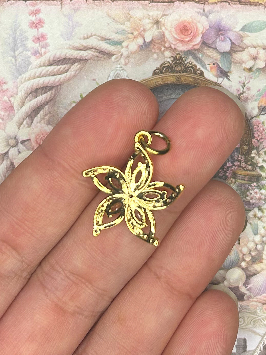Charm Pendant 1GD19