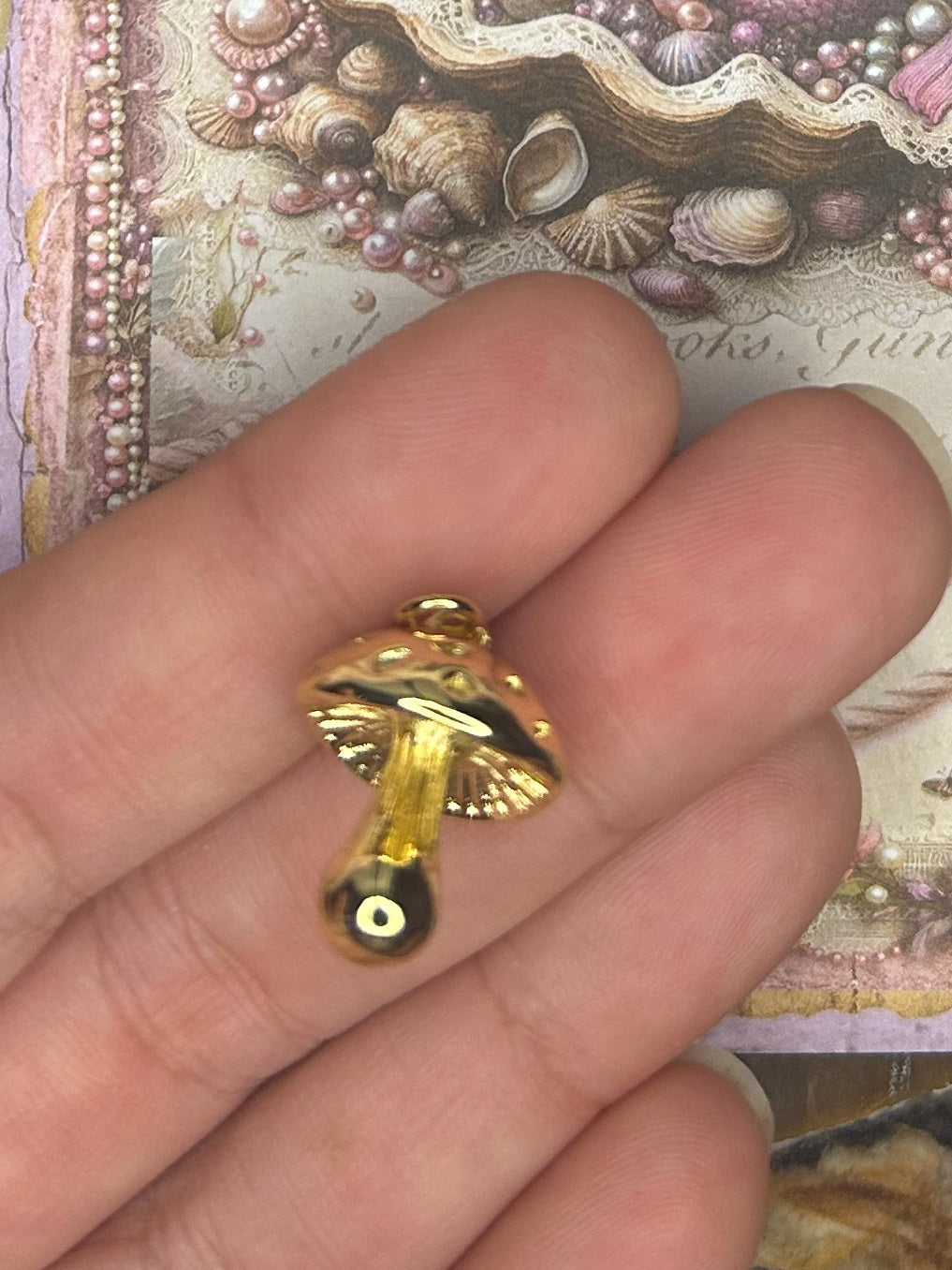 Charm Pendant 1GD43