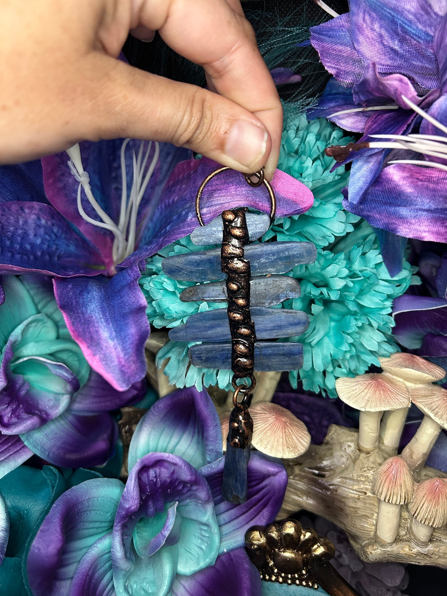 Kyanite Pendant KN02