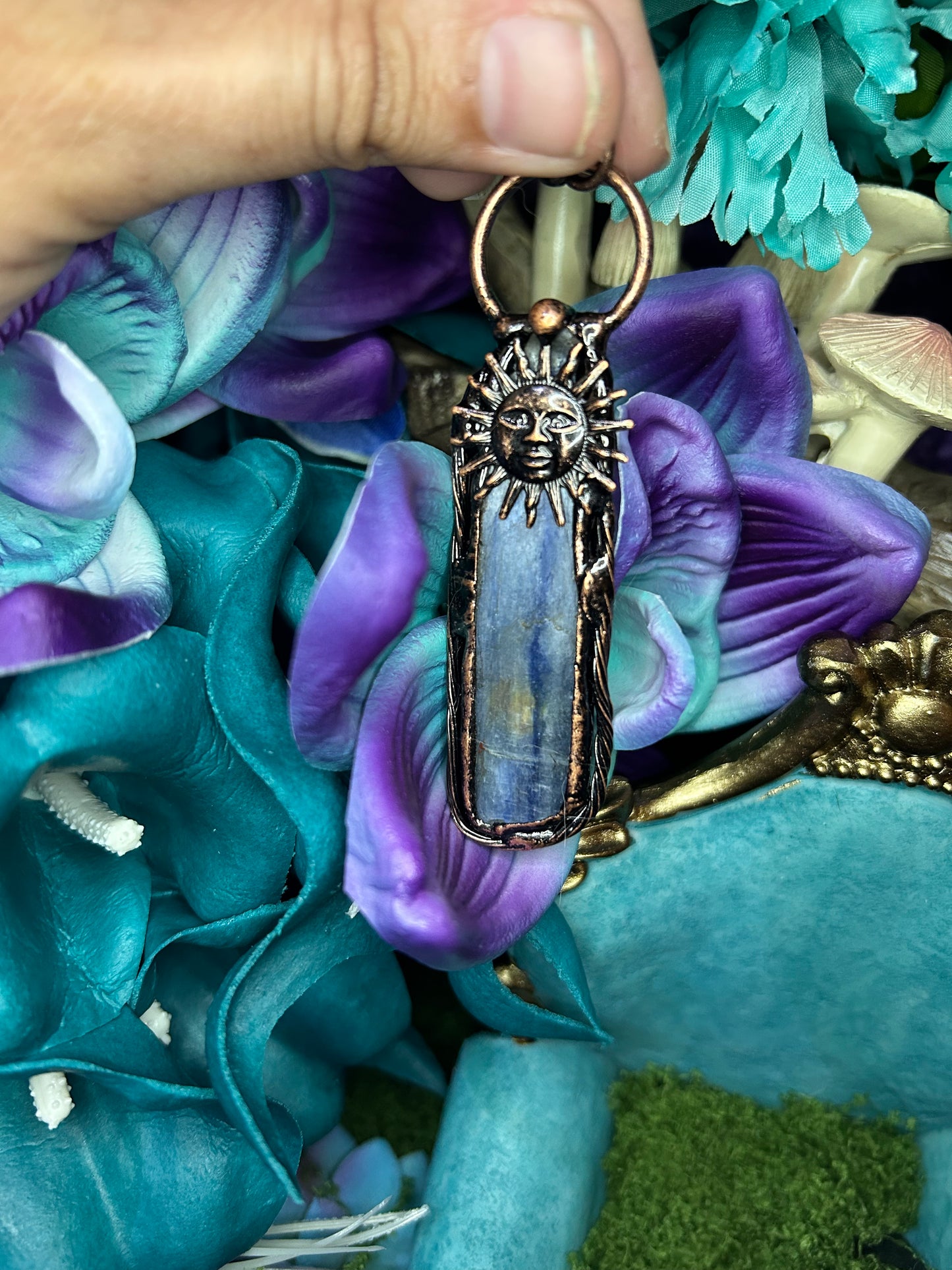 Kyanite Pendant KN04