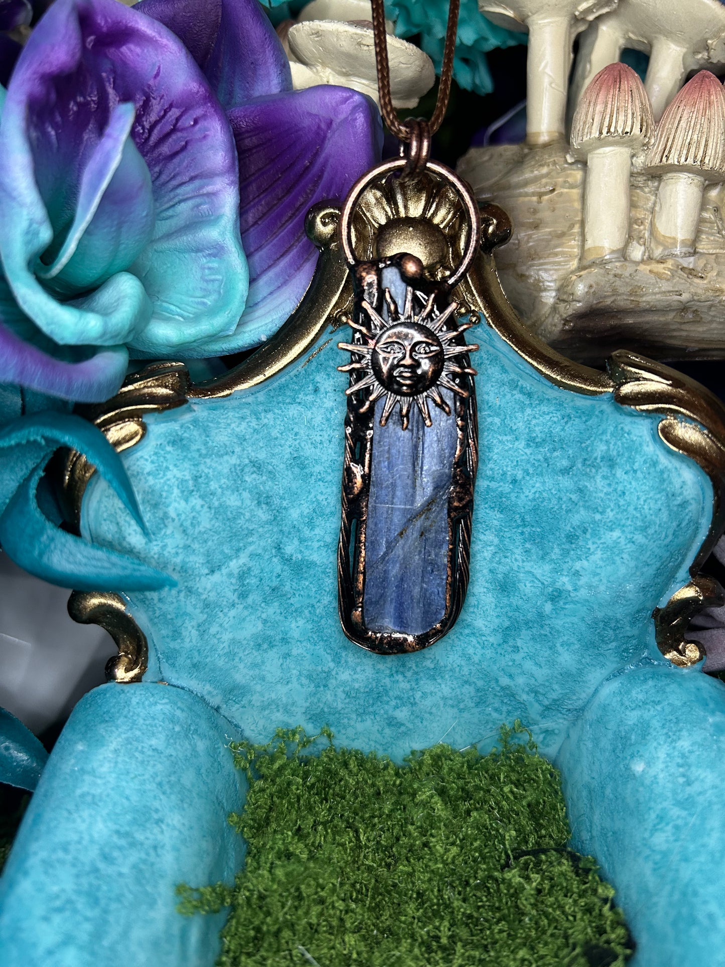 Kyanite Pendant KN05