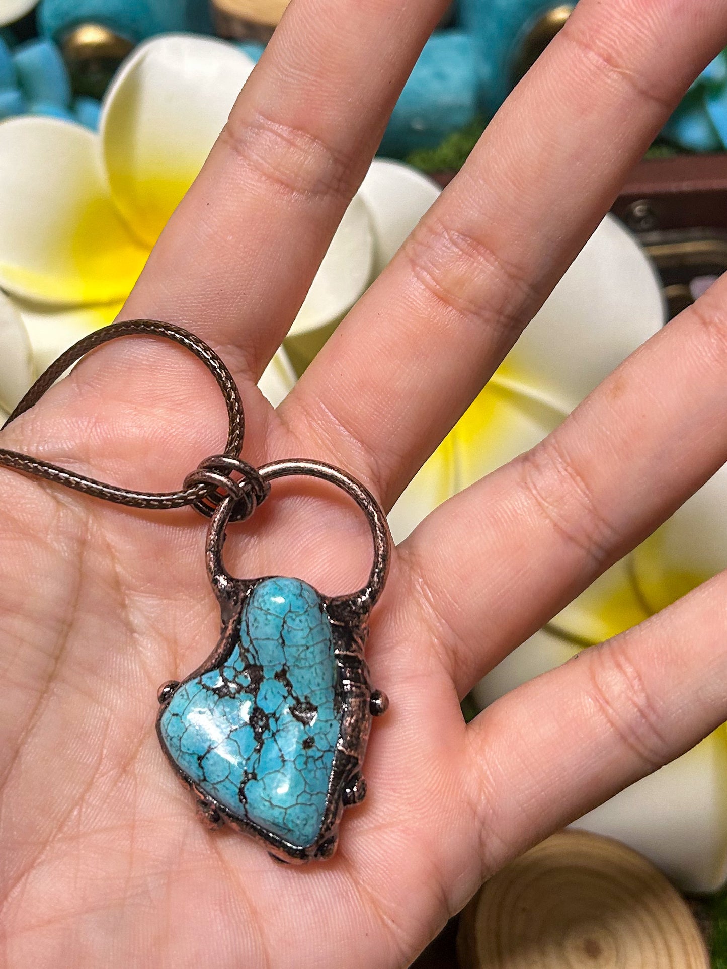 Turquoise Howlite Pendant TH01