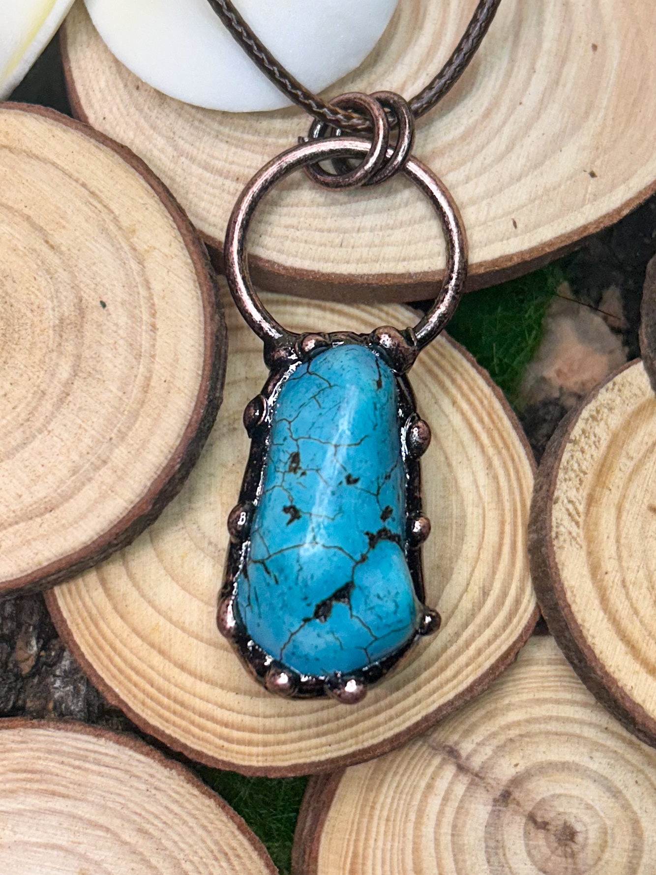 Turquoise Howlite Pendant TH03