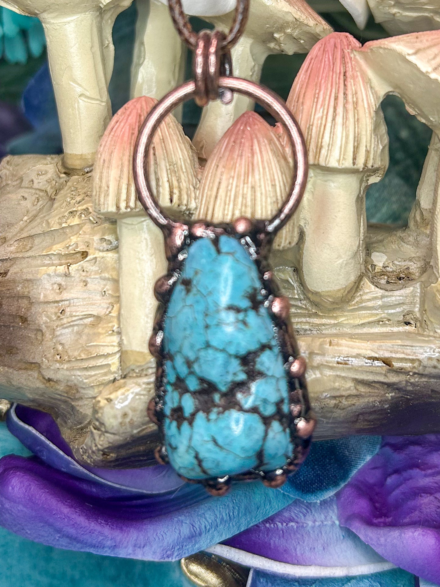 Turquoise Howlite Pendant TH04