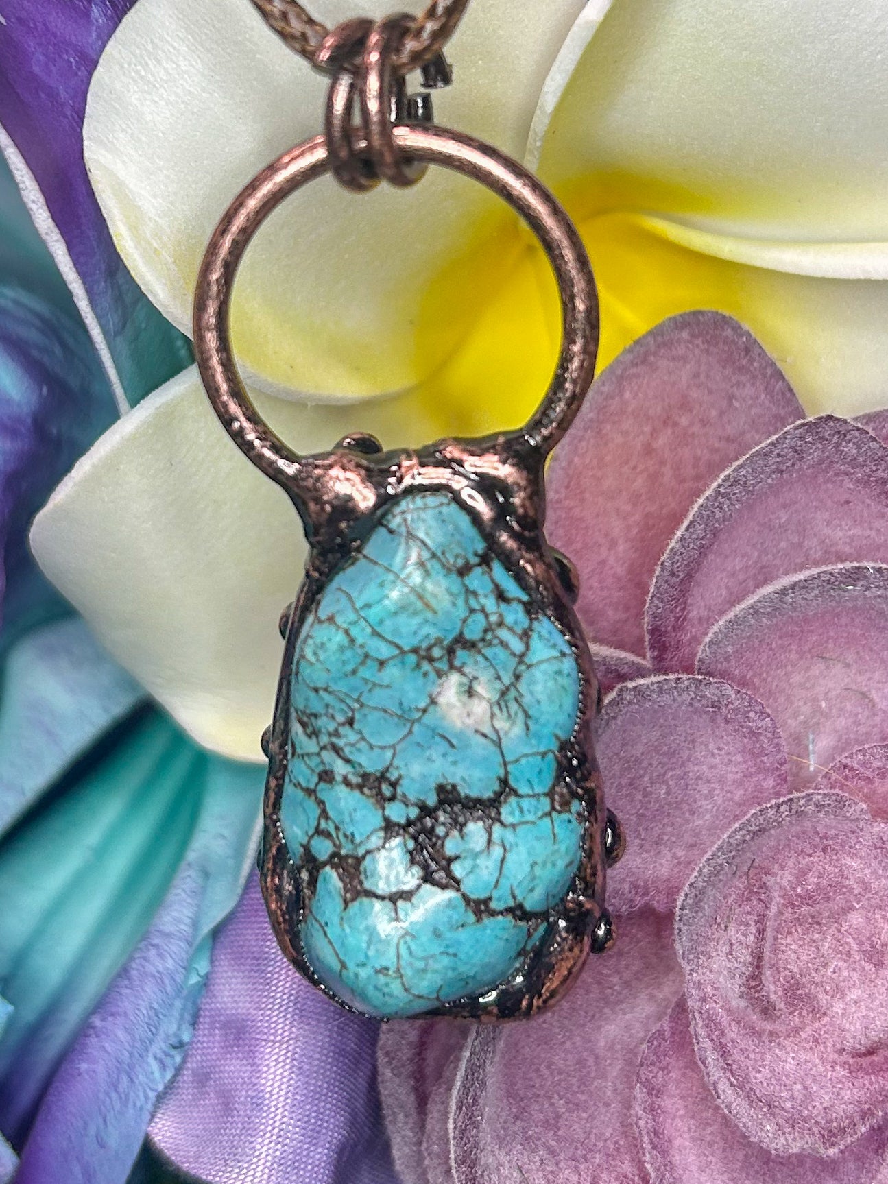 Turquoise Howlite Pendant TH04