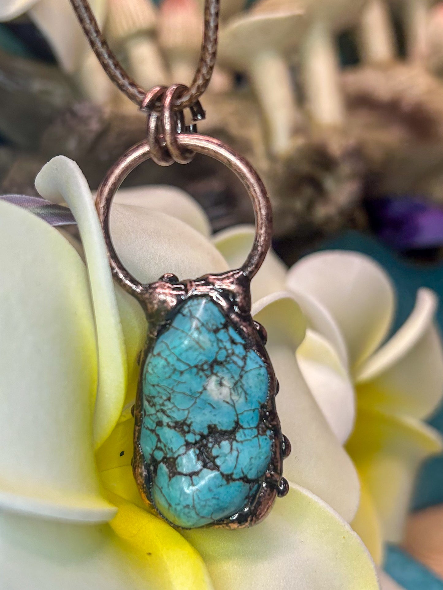 Turquoise Howlite Pendant TH04