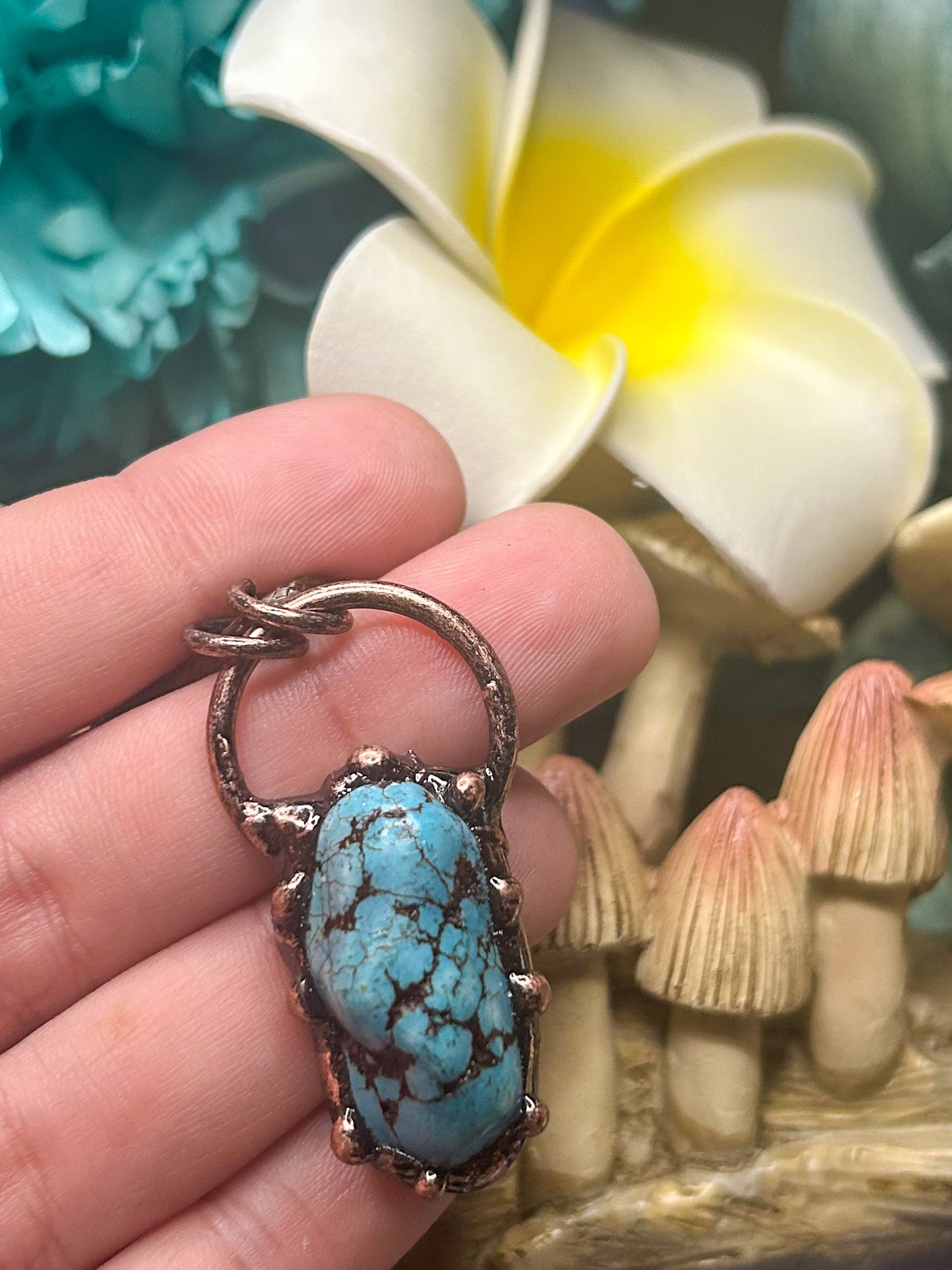 Turquoise Howlite Pendant TH07