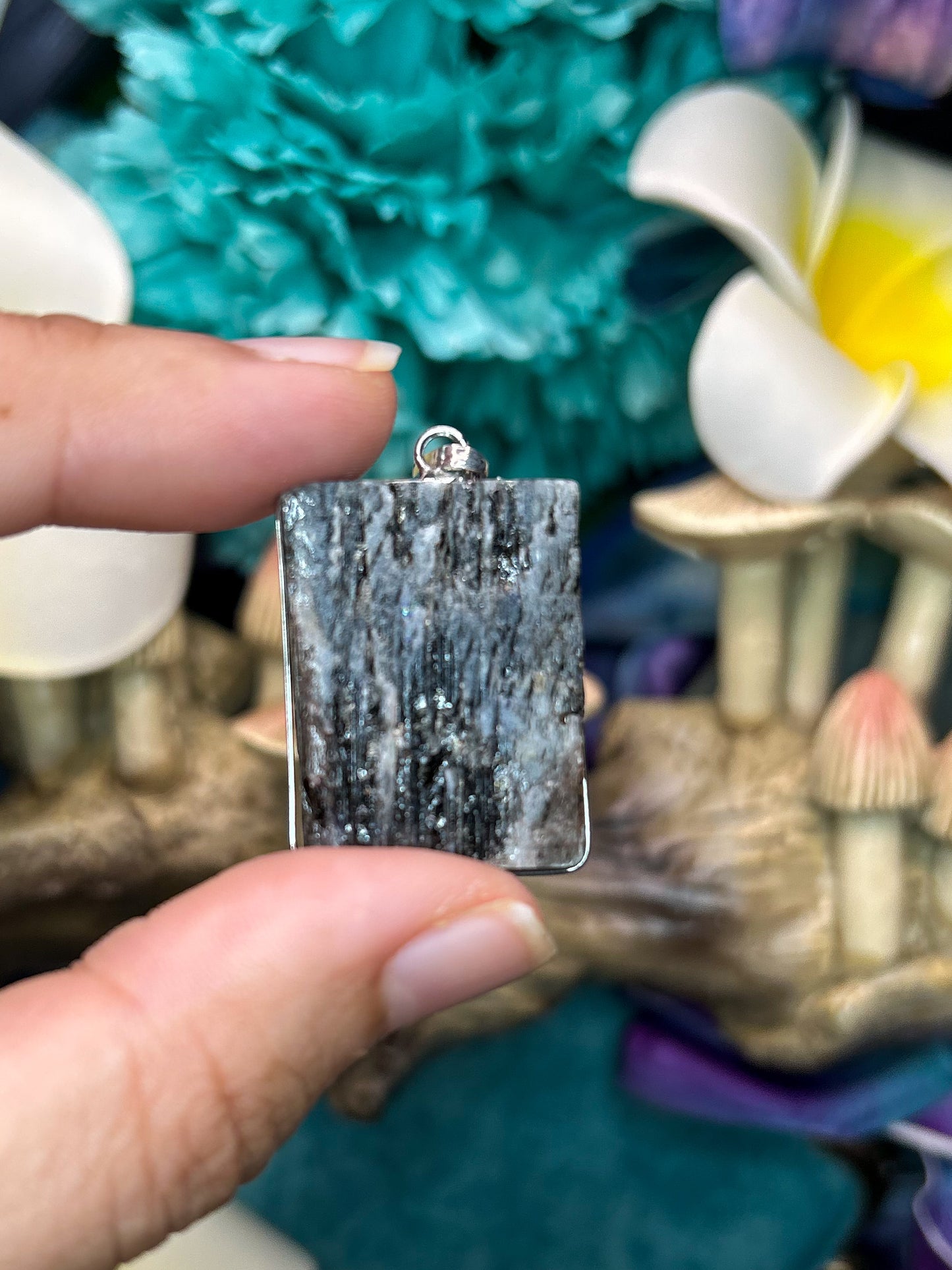 Kyanite Pendant KN13