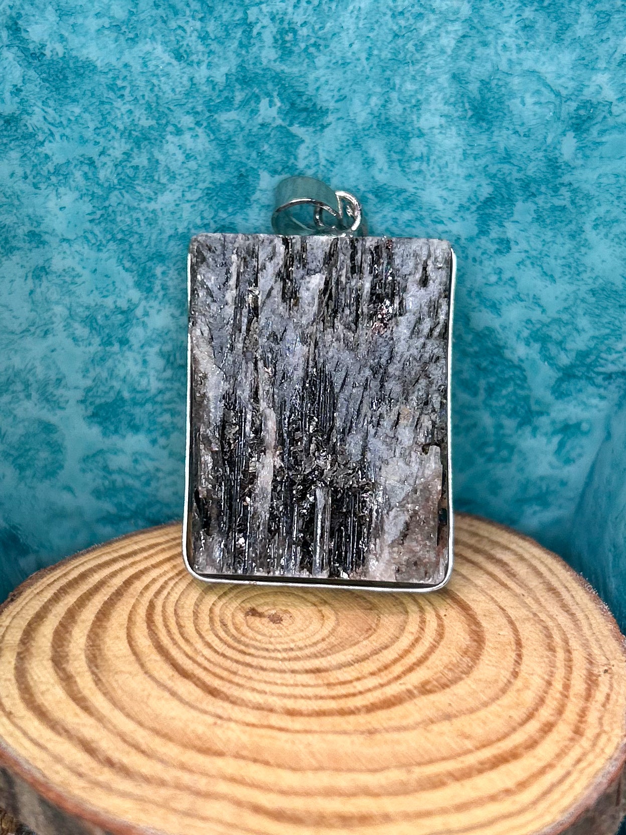 Kyanite Pendant KN13
