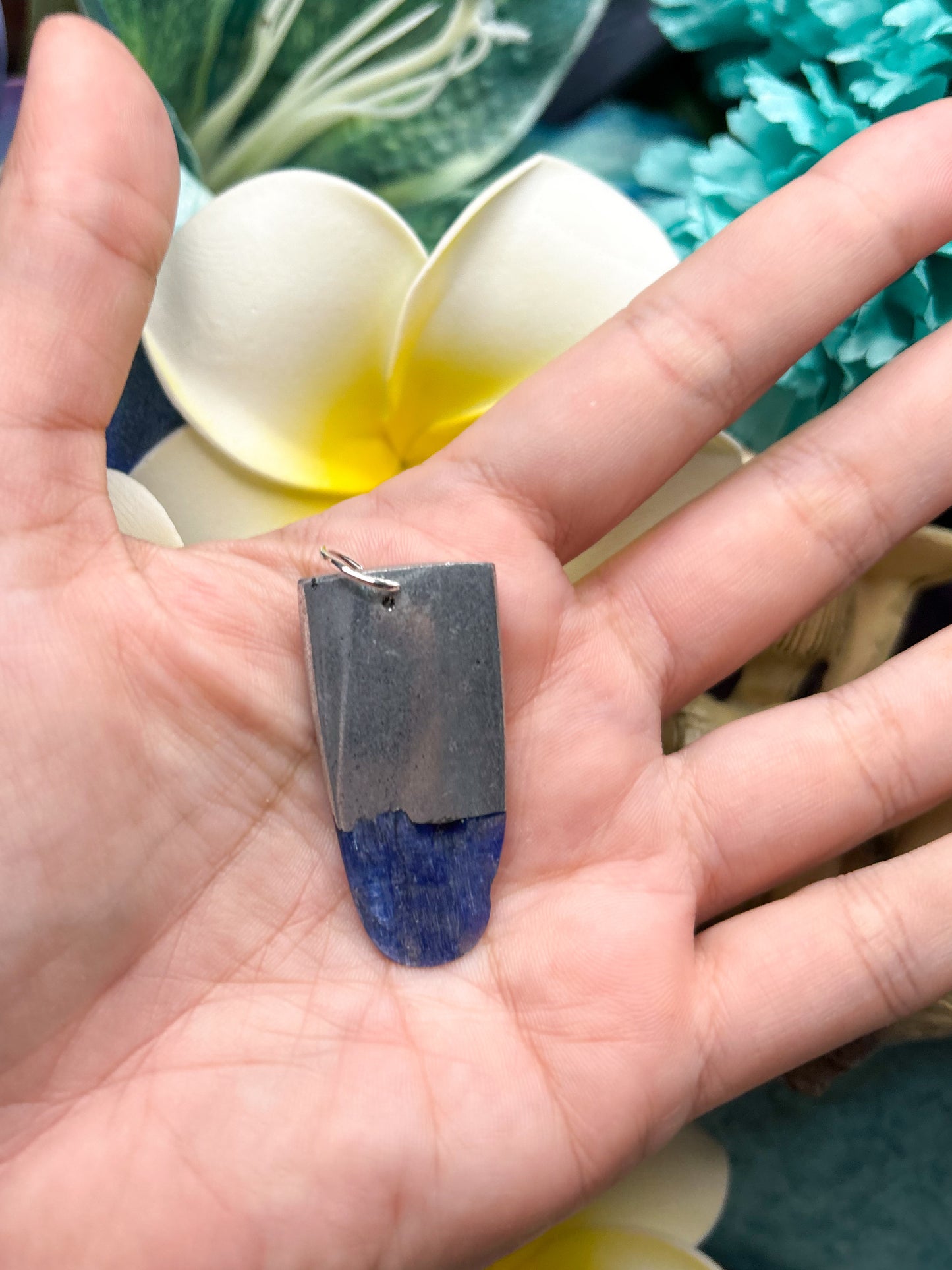 Kyanite Pendant KN17