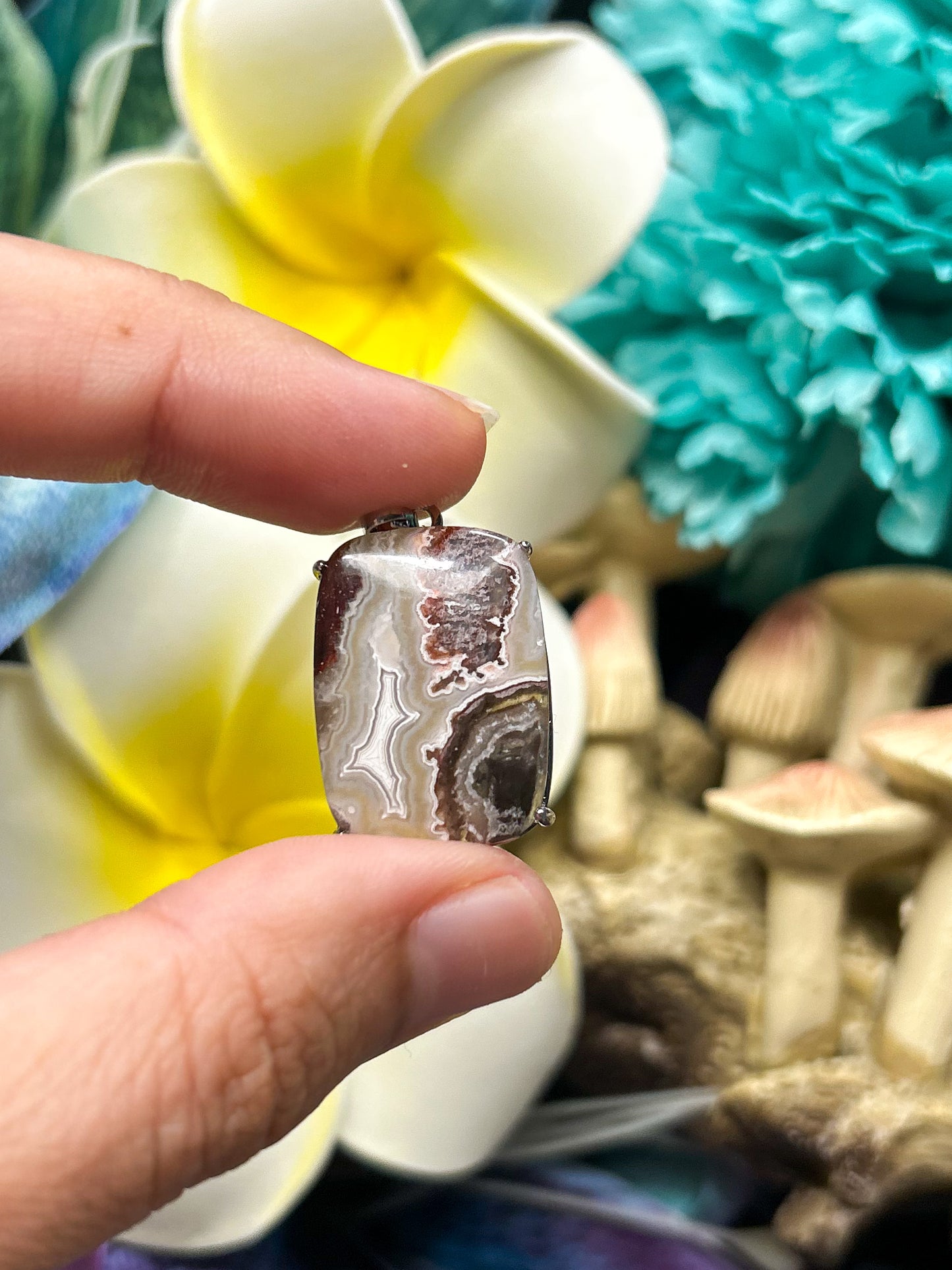 Crazy Lace Agate Pendant CL01
