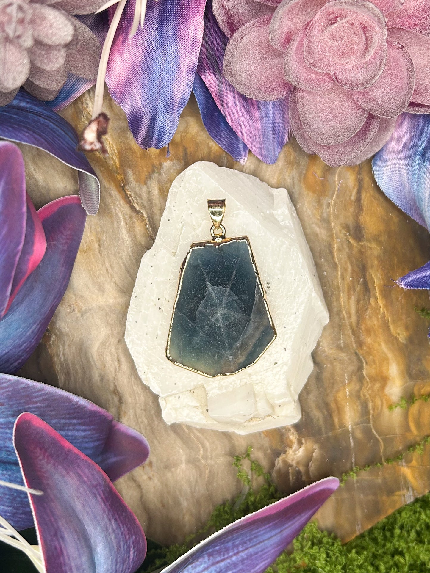 Fluorite Pendant FL72