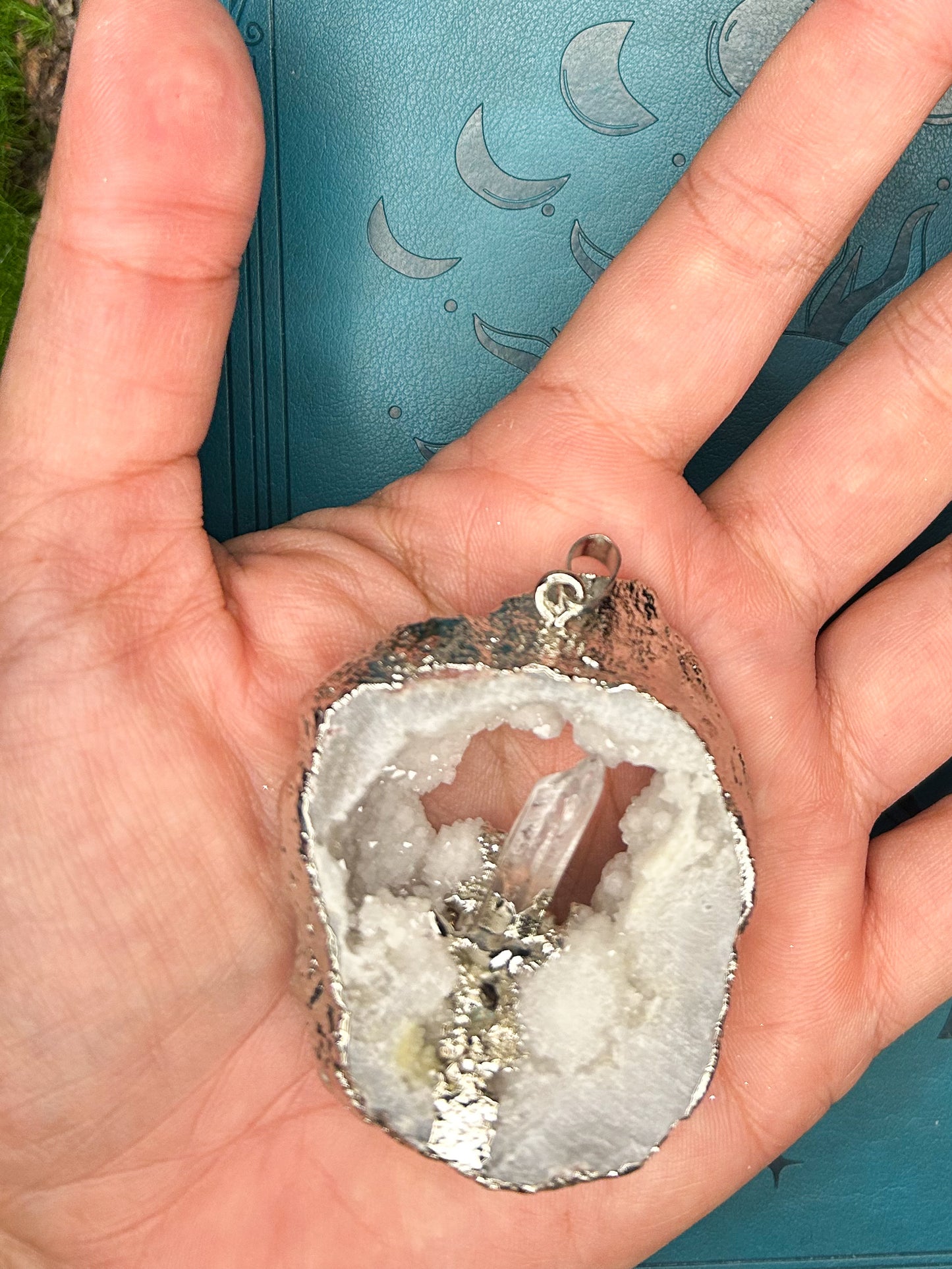Agate Druzy Pendant DZ01