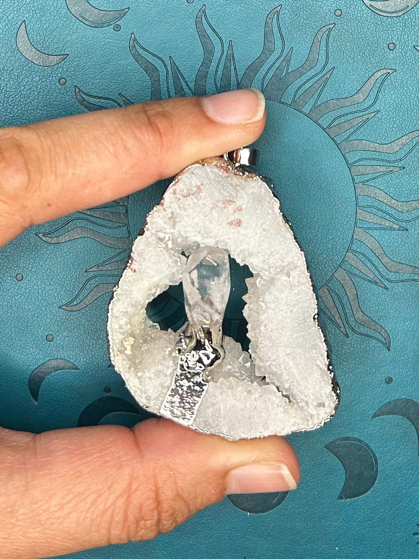 Agate Druzy Pendant DZ05