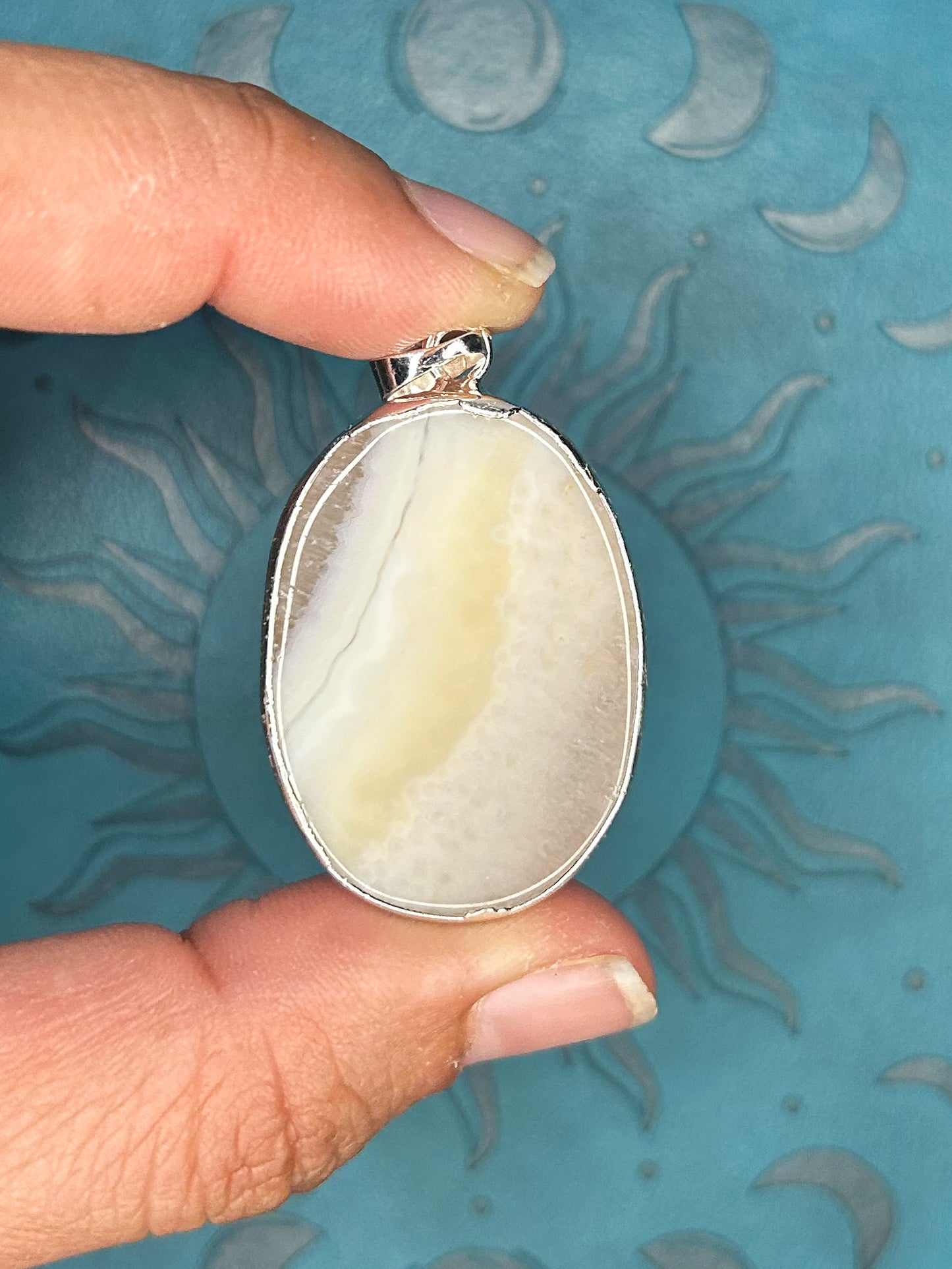 Agate Druzy Pendant DZ18