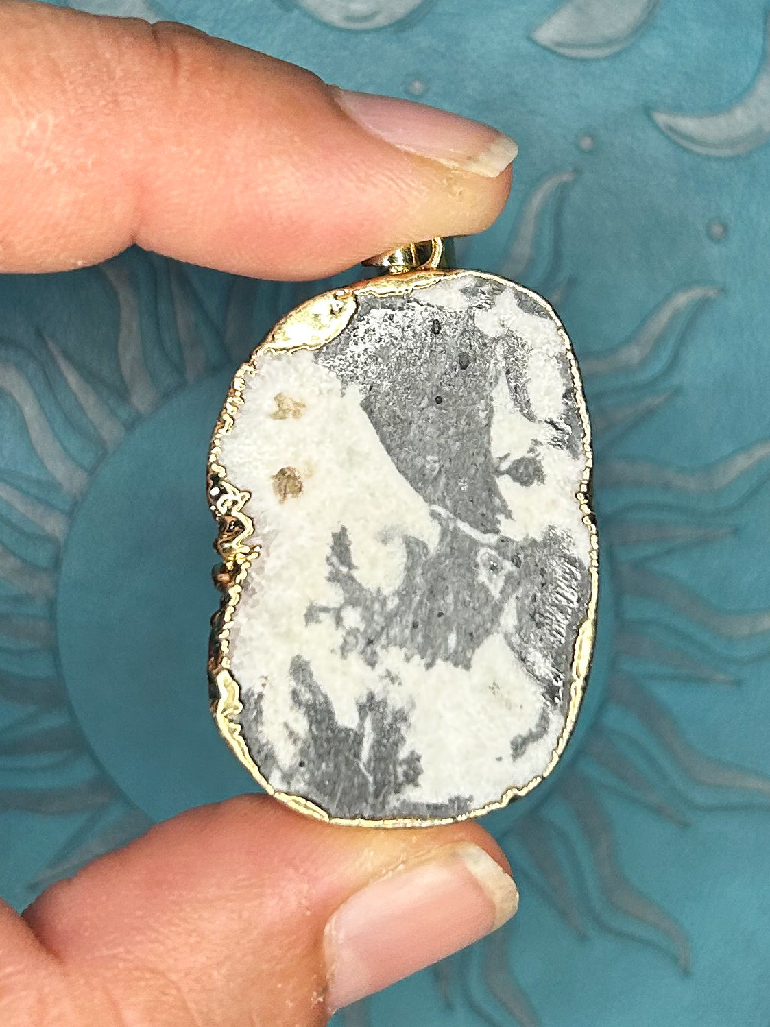 Agate Druzy Pendant DZ37