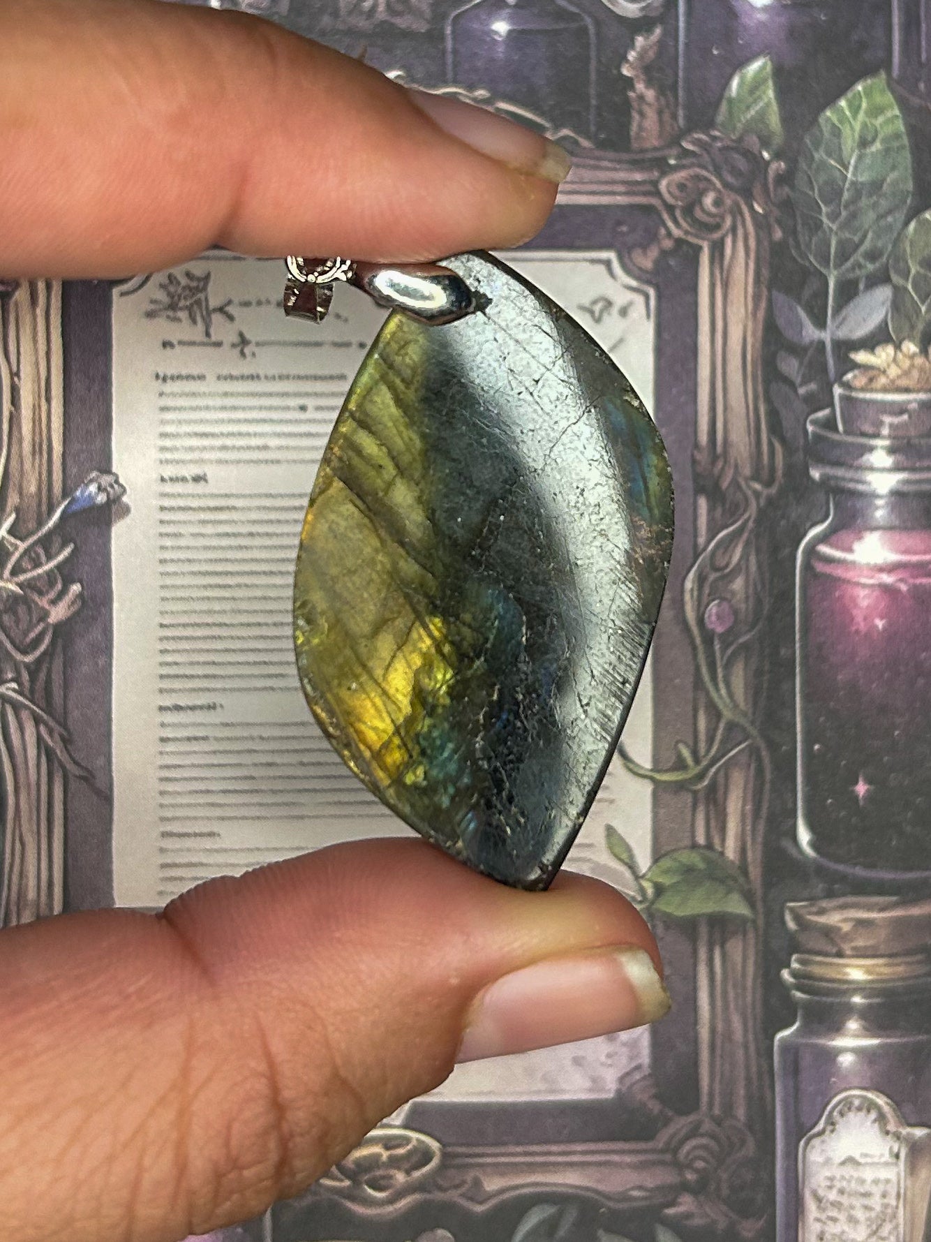 Labradorite Pendant LB86