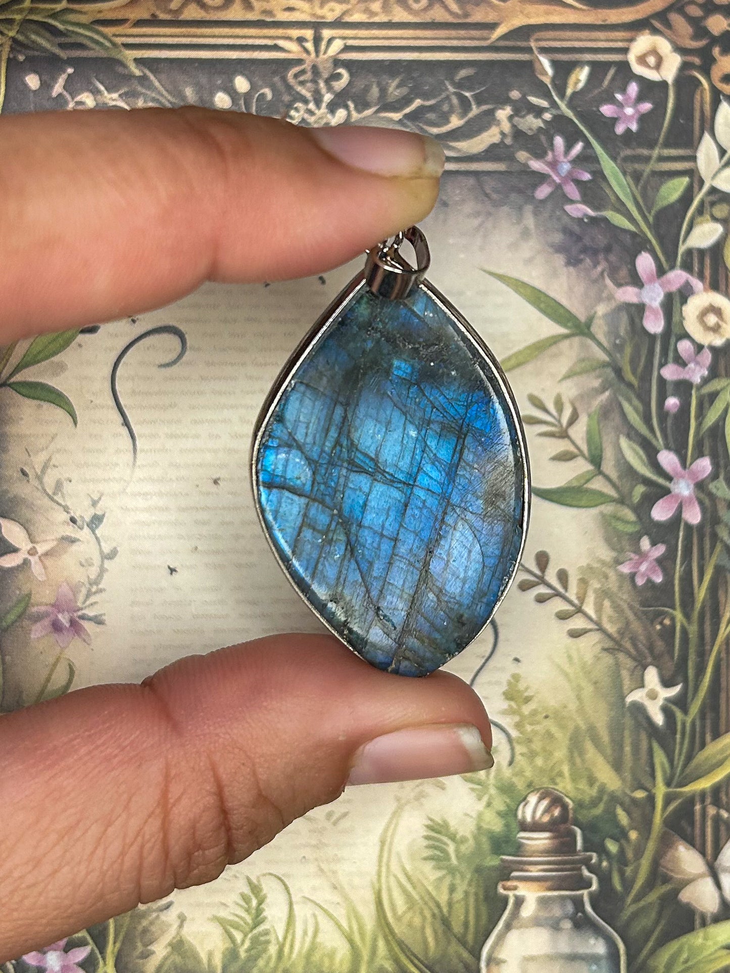 Labradorite Pendant LB57