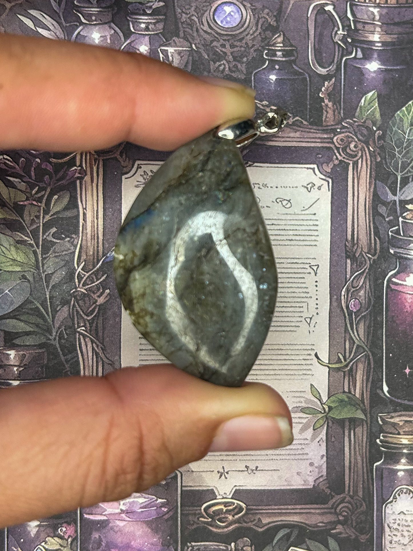 Labradorite Pendant LB75