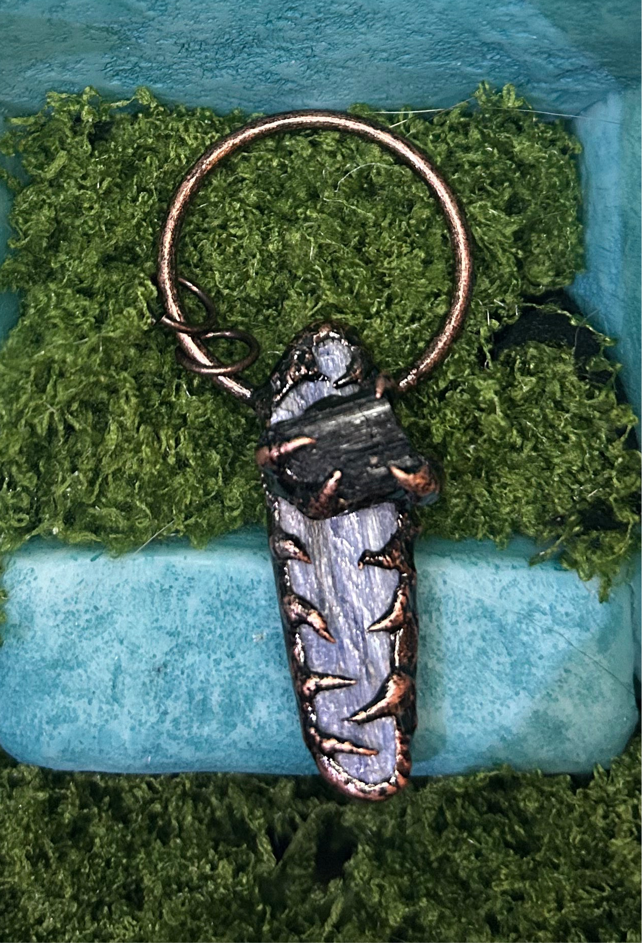 Kyanite Pendant KN07