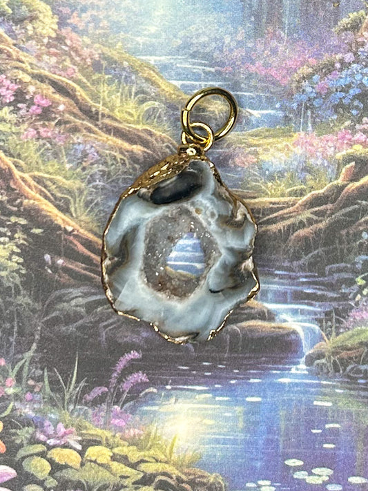 Agate Geode Pendant AG46