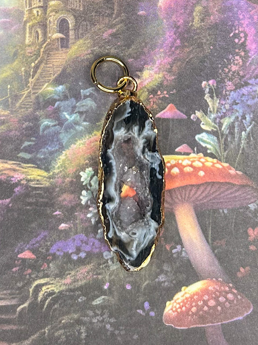 Agate Geode Pendant AG45