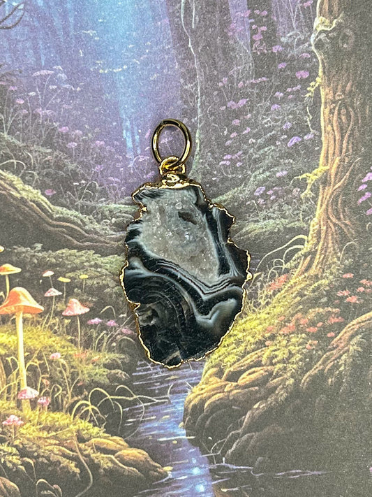 Agate Geode Pendant AG40