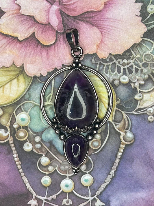 Amethyst Pendant AM106
