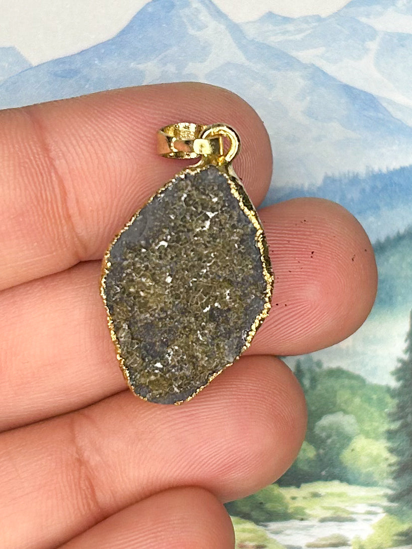 Amethyst Pendant AM189