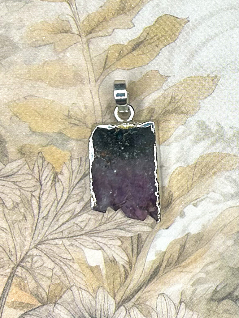 Amethyst Pendant AM177