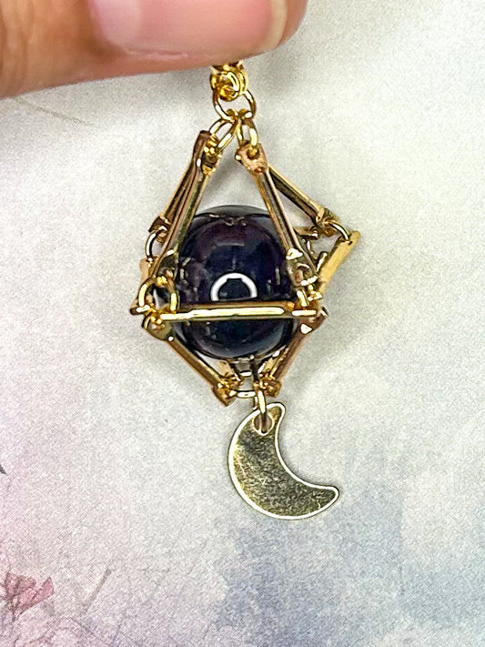 Amethyst Pendant AM204