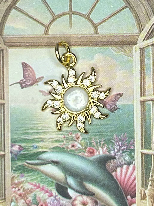 Shell Charm Pendant 1SH09
