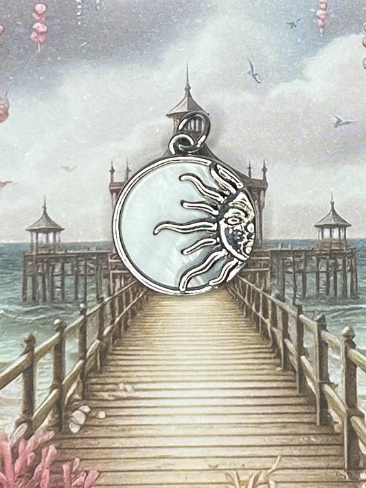 Shell Charm Pendant 1SH22