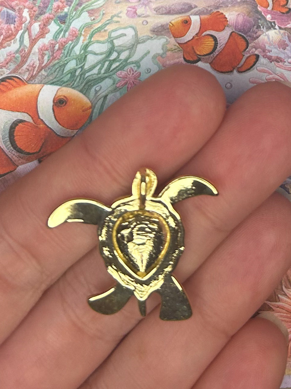 Charm Pendant 1GD20