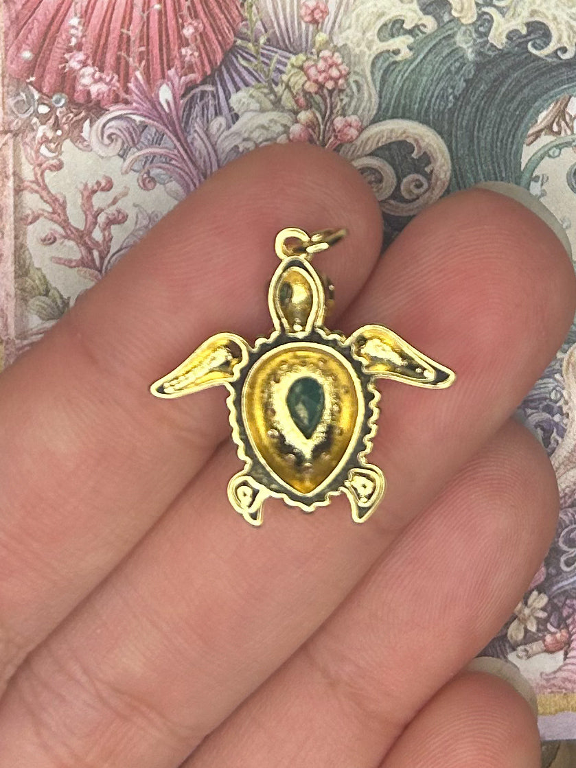 Charm Pendant 1GD22