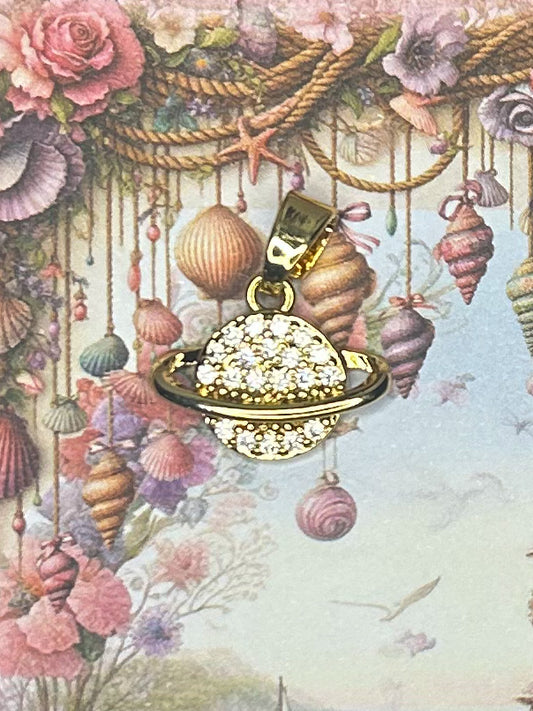 Charm Pendant 1GD24