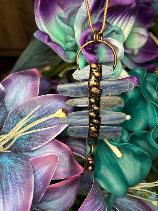 Kyanite Pendant KN02