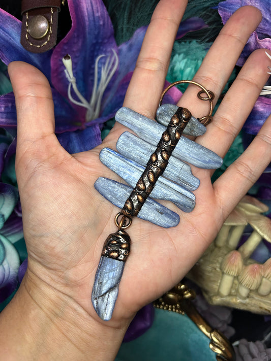Kyanite Pendant KN03