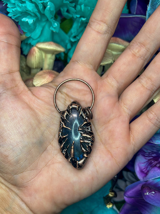 Labradorite Pendant LB11