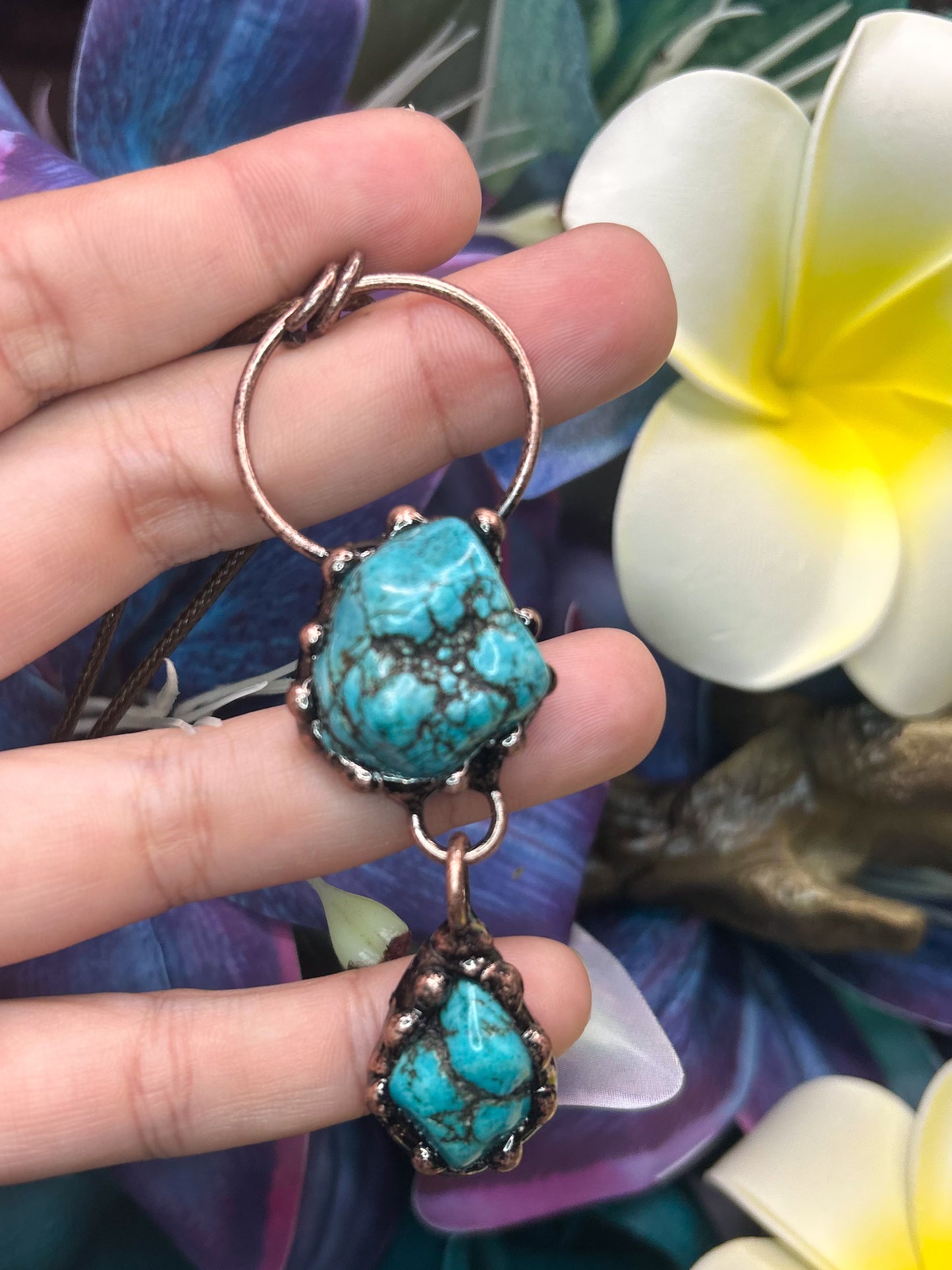 Turquoise Howlite Pendant TH06