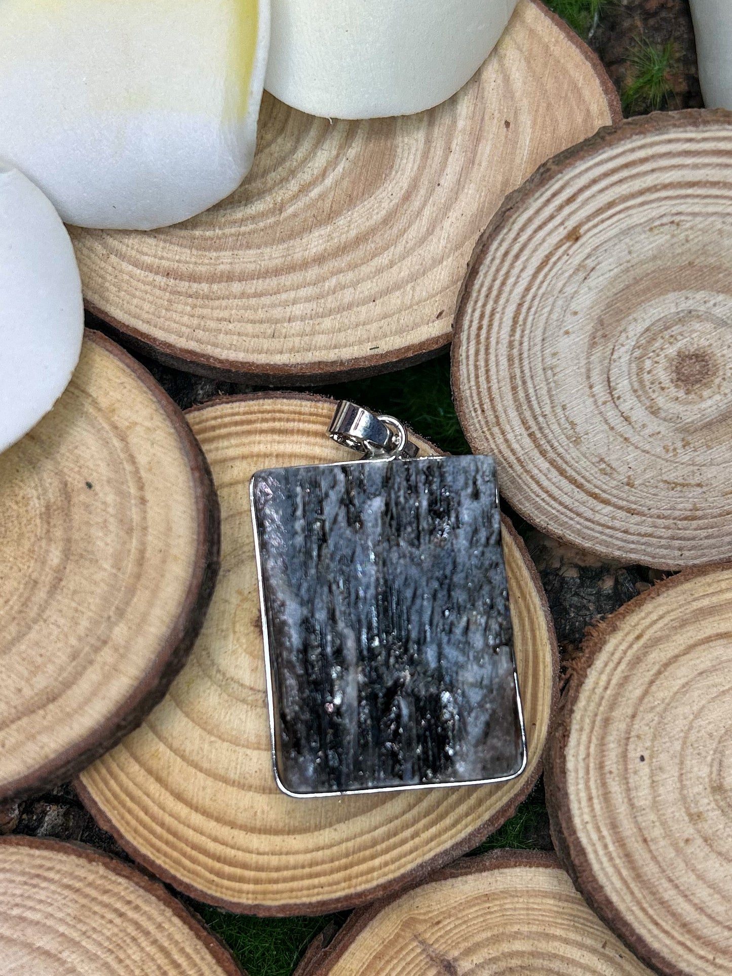 Kyanite Pendant KN13